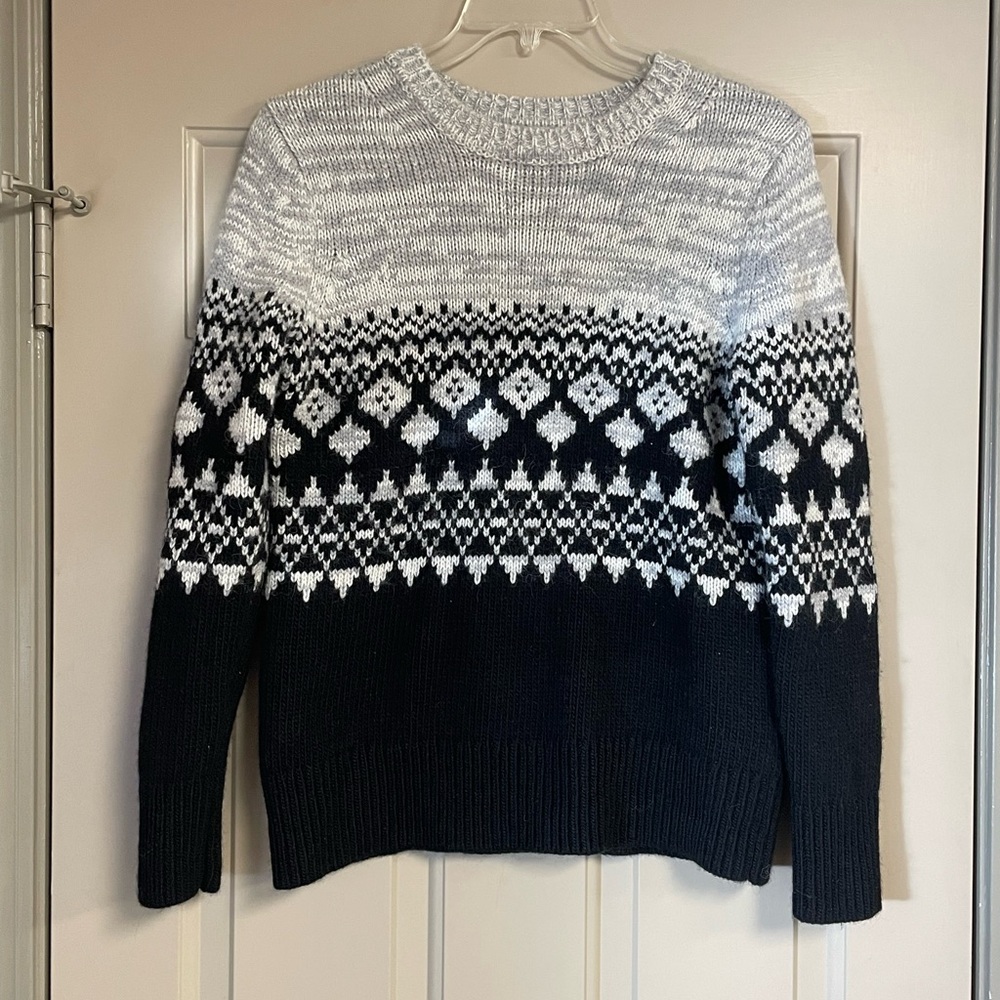 Banana Republic Black and Gray Crewneck Sweater